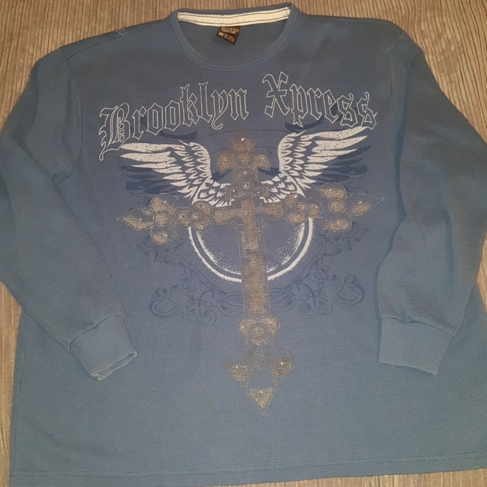 Long sleeve graphic shirt